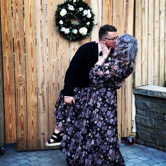 Meet your Posher, Jillian - Picture 5 of 5